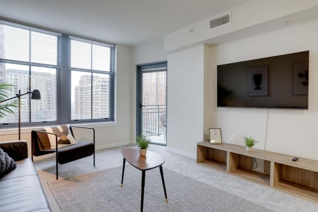 Condo With Gym And Pool In Pentagon City 8Min To Dca Arlington Exterior photo